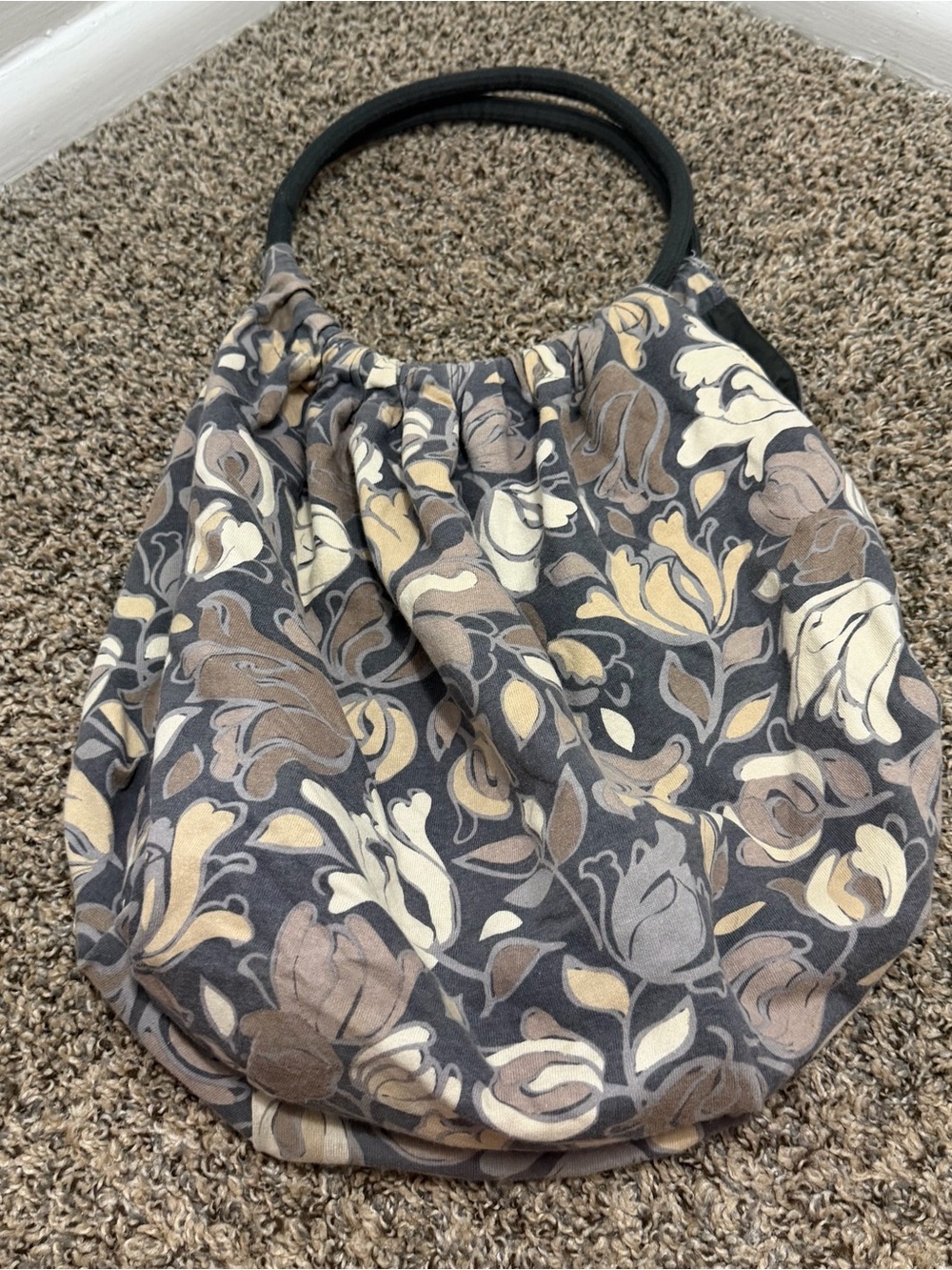 Vintage Old Navy Floral Gathered Flowy Hobo Bag in Black, Cream & Brown